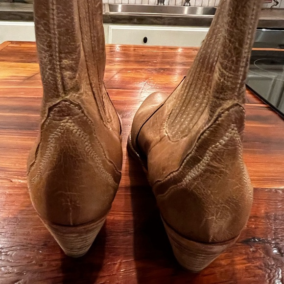 NWOB Distressed tan Frontier Free People Booties - Picture 6 of 10